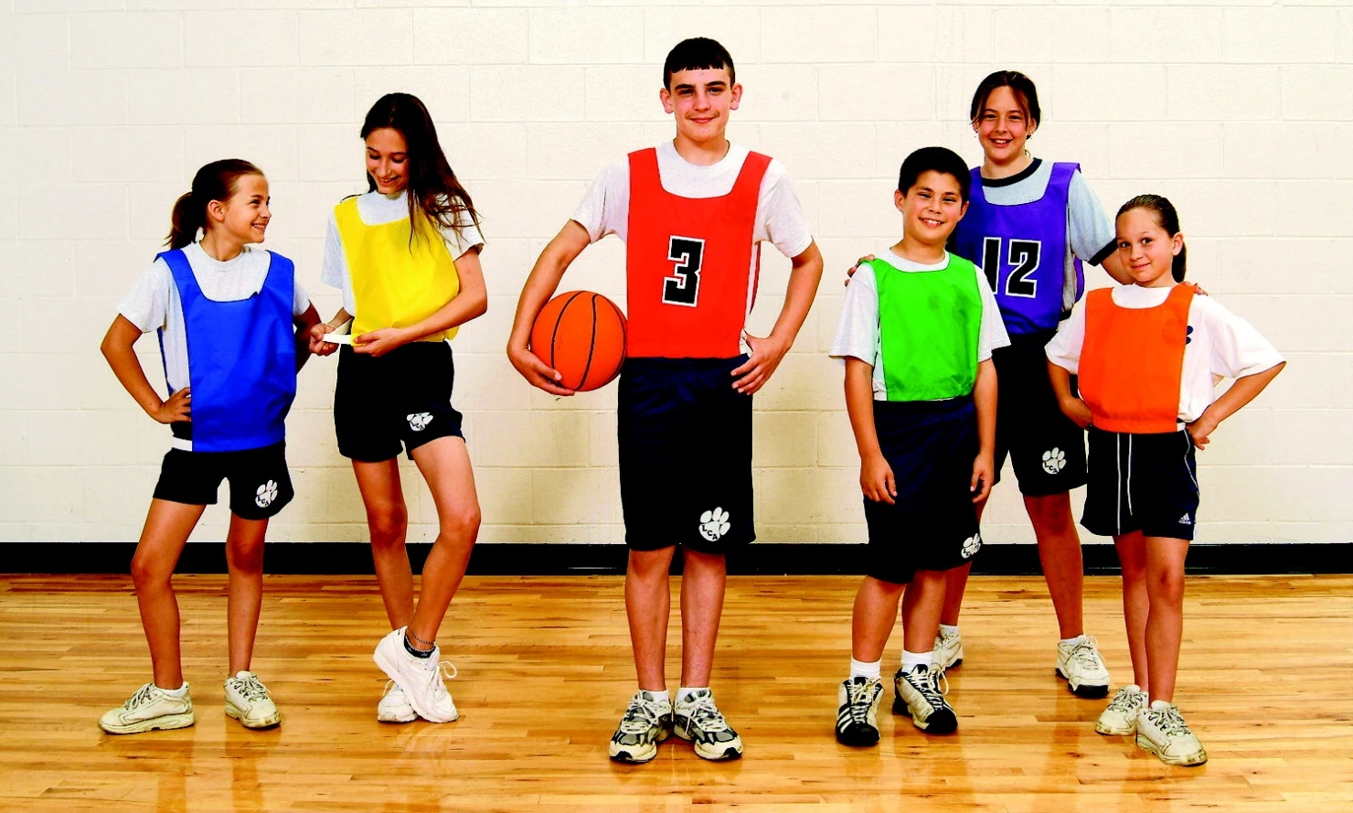 School Specialty Sportime Youth Pinnie, Grades Pre-K To 3rd, Red